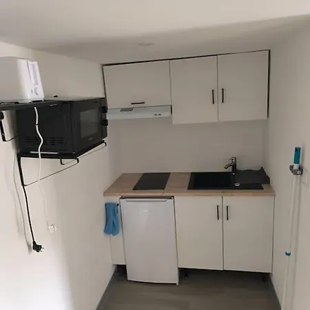Lägenhet Moderne Situe A 300m Du Coeur De *