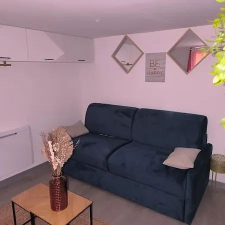 Moderne Situe A 300m Du Coeur De Lägenhet